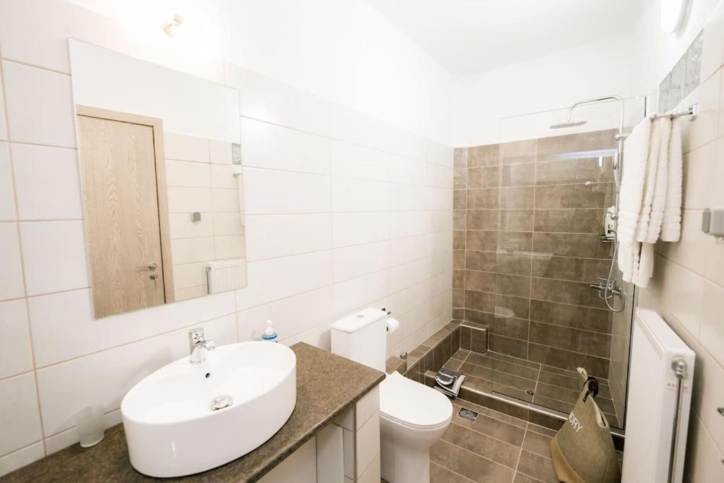 *Magnifique* New House - Full Comfort! Volos Eksteriør billede